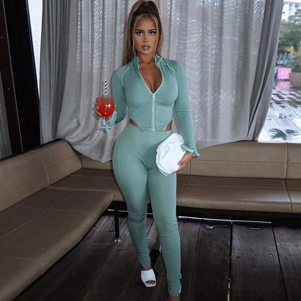 “Curvy Set”